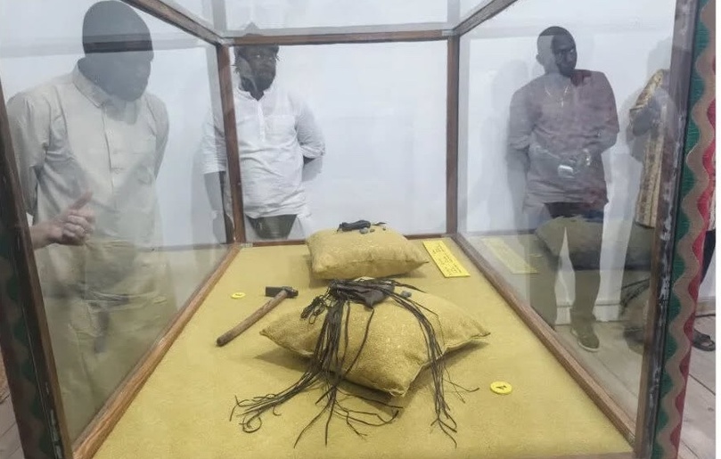 Saint-Louis : 8 objets pris en 1875 exposés au CRDS après 150 ans à Dunkerque Saint-Louis : 8 objets pris en 1875 exposés au CRDS après 150 ans à Dunkerque