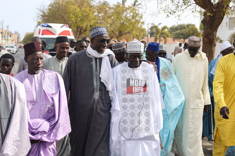 En images : la ferveur de l'Aïd el-Fitr à la Grande Mosquée de Saint-Louis En images : la ferveur de l'Aïd el-Fitr à la Grande Mosquée de Saint-Louis