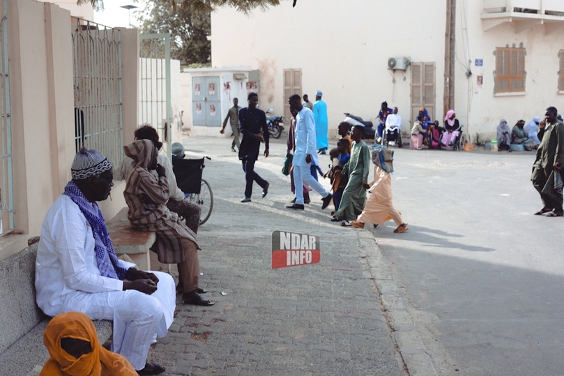 En images : la ferveur de l'Aïd el-Fitr à la Grande Mosquée de Saint-Louis En images : la ferveur de l'Aïd el-Fitr à la Grande Mosquée de Saint-Louis