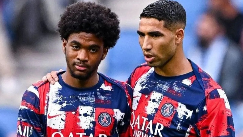 Coulisses du vestiaire parisien : La discussion entre Hakimi et Mbaye sur la CAN Coulisses du vestiaire parisien : La discussion entre Hakimi et Mbaye sur la CAN