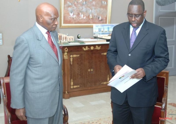 Dialogue national : La lettre salée de Wade à Macky Dialogue national : La lettre salée de Wade à Macky