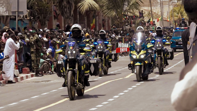 4 Avril à Ndar : Images exclusives du défilé militaire et civil 4 Avril à Ndar : Images exclusives du défilé militaire et civil