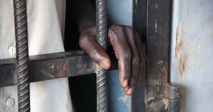 Surpopulation carcérale au Sénégal : 15 912 détenus pour 10 912 places