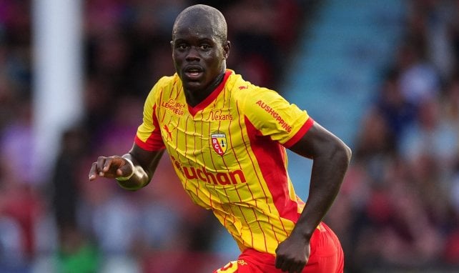 Trophées UNFP 2026 : Malang Sarr honoré dans l'équipe type, un signal fort pour les Lions