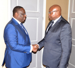 Macky chez Abc et Yata Sow