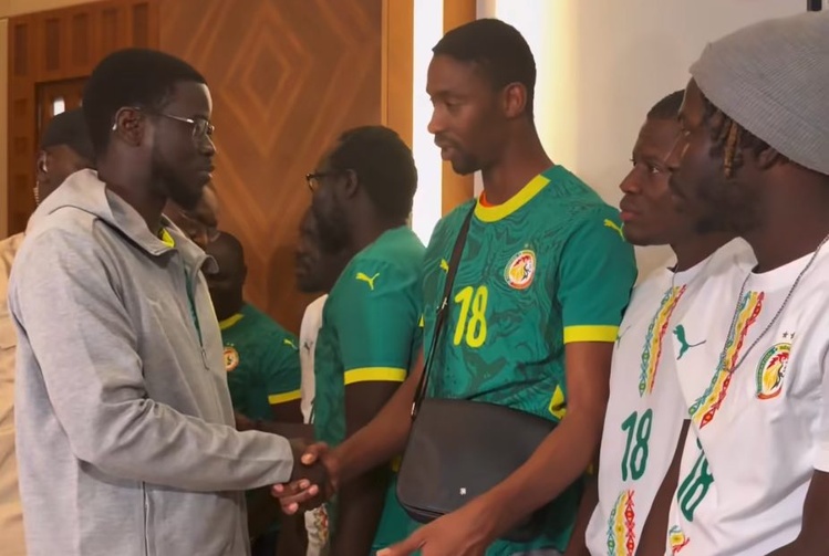 Dakar : Accueil présidentiel à l'AIBD pour les 15 supporters sénégalais graciés par le Maroc