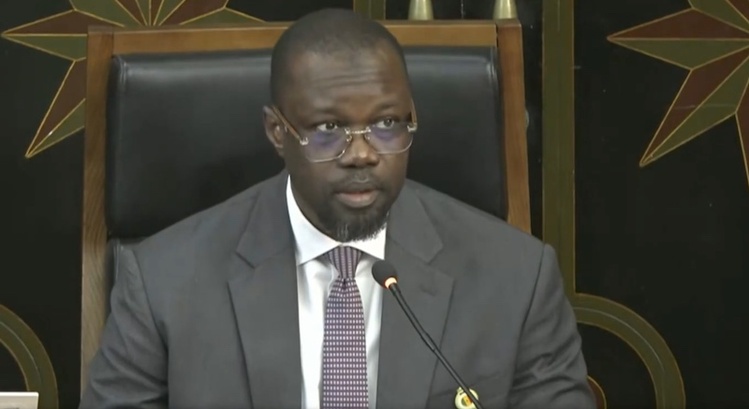 Première déclaration : Ousmane Sonko félicite le Premier ministre mais jette un pavé dans la mare Première déclaration : Ousmane Sonko félicite le Premier ministre mais jette un pavé dans la mare