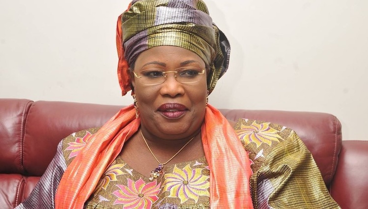 Politique : Aminata Mbengue Ndiaye tape sur la table face aux frondeurs du PS