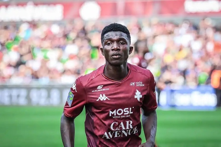 Mercato : Monaco fixe le prix de Lamine Camara à 32,7 milliards FCFA Mercato : Monaco fixe le prix de Lamine Camara à 32,7 milliards FCFA
