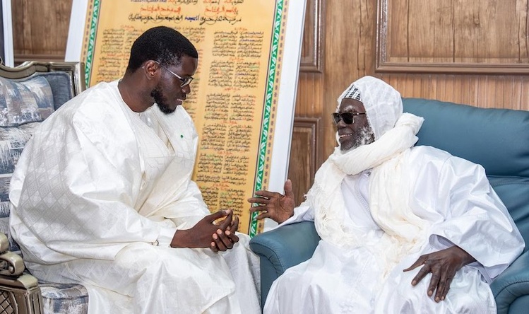 Visite à Touba : le message crucial du chef de l'État à la famille de Serigne Saliou