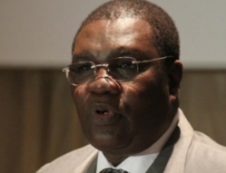 Ousmane Ngom sur la sortie de Moustapha Diakhaté: «De l’affolement et de la mesquinerie» Ousmane Ngom sur la sortie de Moustapha Diakhaté: «De l’affolement et de la mesquinerie»