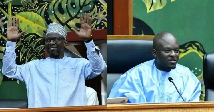 L'Assemblée acte les démissions de Diallo et Mbacké et transmet une proposition de révision constitutionnelle à Diomaye L'Assemblée acte les démissions de Diallo et Mbacké et transmet une proposition de révision constitutionnelle à Diomaye