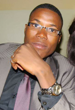 OPINION | Alpha Mamadou SALL lynché avec ses partenaires par les étudiants de l’UGB !  Par Badara DIALLO