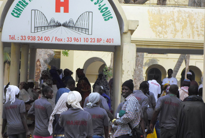 ACTION SOCIALE : le Mouvement d’Action des Jeunes pour la Réussite des Saint-louisiens au chevet des nécessiteux. ACTION SOCIALE : le Mouvement d’Action des Jeunes pour la Réussite des Saint-louisiens au chevet des nécessiteux.