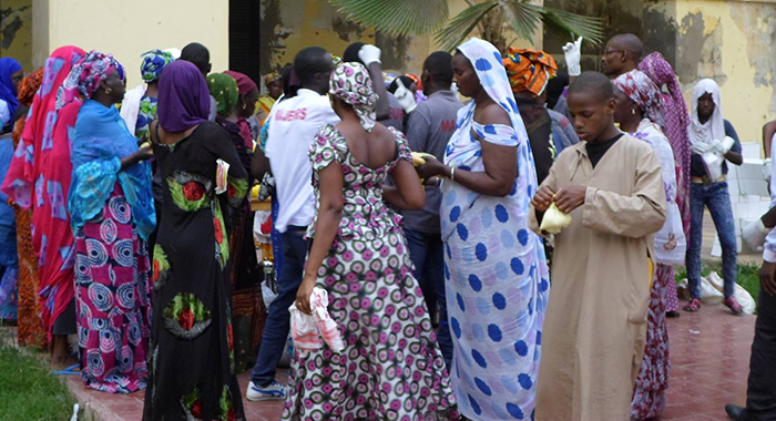 ACTION SOCIALE : le Mouvement d’Action des Jeunes pour la Réussite des Saint-louisiens au chevet des nécessiteux. ACTION SOCIALE : le Mouvement d’Action des Jeunes pour la Réussite des Saint-louisiens au chevet des nécessiteux.