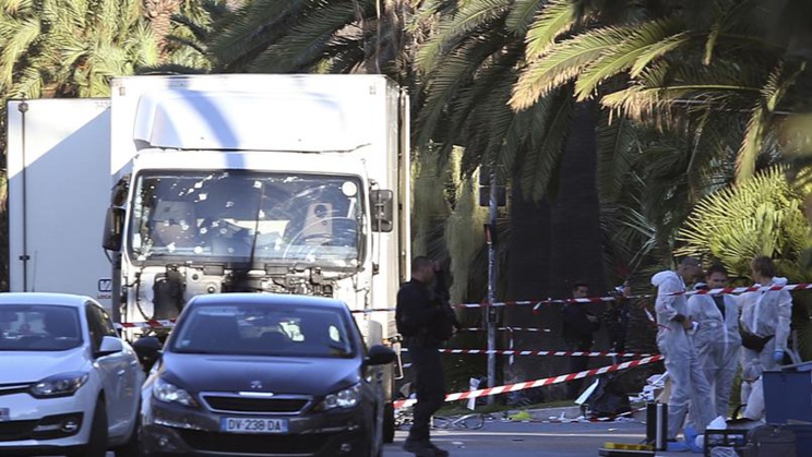NICE: Qui était le tueur au volant du camion meurtrier ?