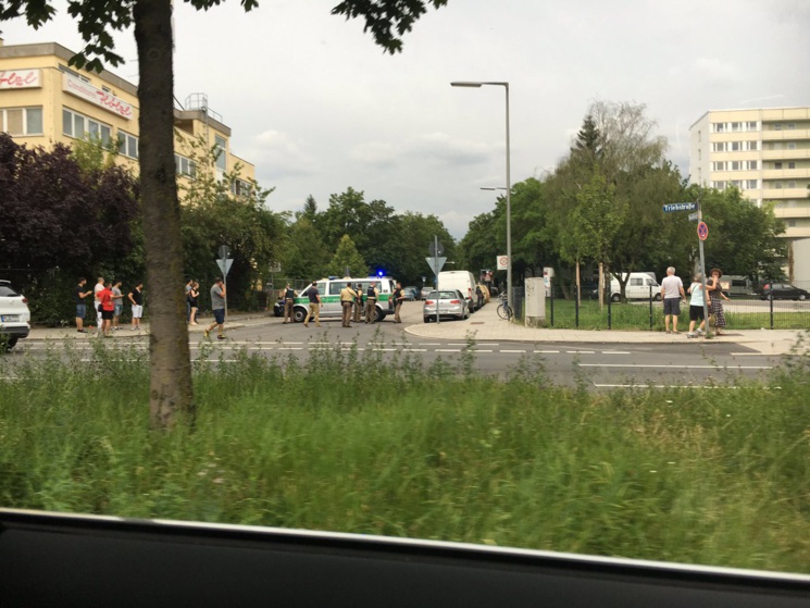 Fusillade dans un centre commercial à Munich, en Allemagne Fusillade dans un centre commercial à Munich, en Allemagne