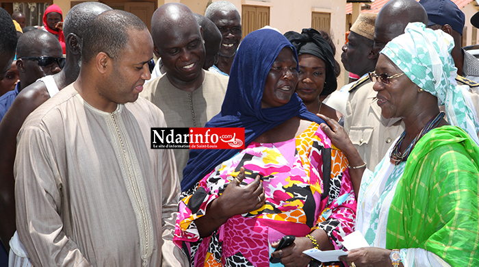 Saint-Louis : Du sucre, du riz, des couvertures, des matelas, des nattes et des enveloppes financières aux sinistrés de la Mer. Saint-Louis : Du sucre, du riz, des couvertures, des matelas, des nattes et des enveloppes financières aux sinistrés de la Mer.