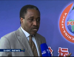 Contrat de pétrole: le journaliste Adama Gaye menace le Président Macky Sall: "Si Je parle, tu tombes, un point, un trait..." Contrat de pétrole: le journaliste Adama Gaye menace le Président Macky Sall: "Si Je parle, tu tombes, un point, un trait..."