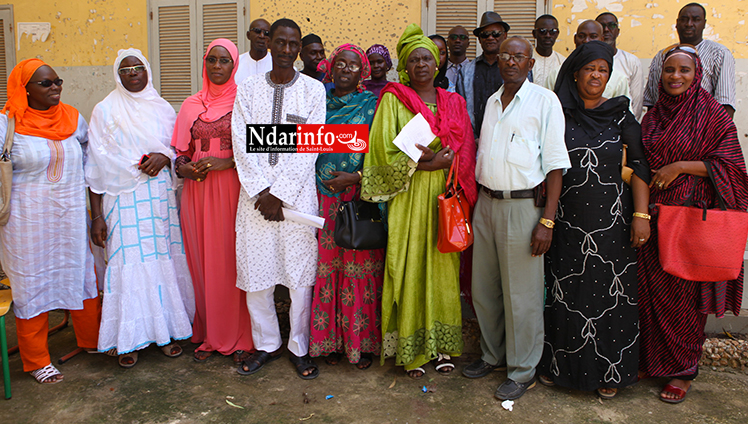 De membres du comité ad hoc De membres du comité ad hoc