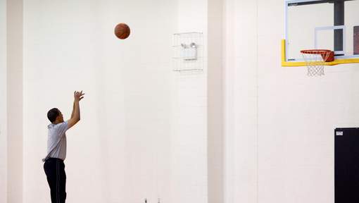 Comme d'habitude, Barack Obama joue au basket le jour de l'élection