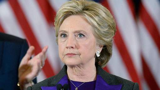 Hillary Clinton juge le directeur du FBI responsable de sa défaite Hillary Clinton juge le directeur du FBI responsable de sa défaite