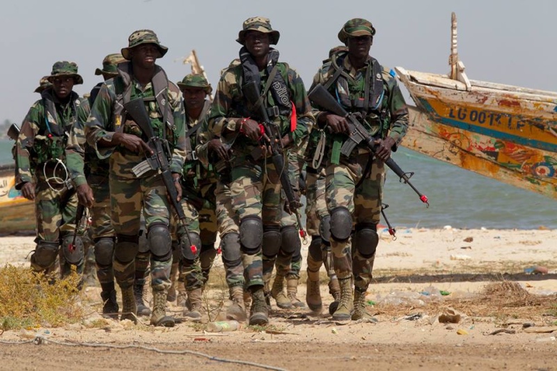 100 commandos sénégalais déployés à la frontière avec la Gambie 100 commandos sénégalais déployés à la frontière avec la Gambie