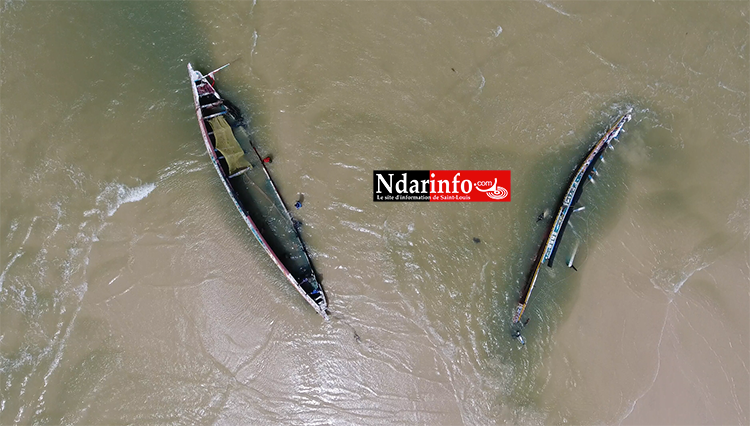 Chavirées dans la brèche : la périlleuse rescousse des deux pirogues. Regardez ! Chavirées dans la brèche : la périlleuse rescousse des deux pirogues. Regardez !