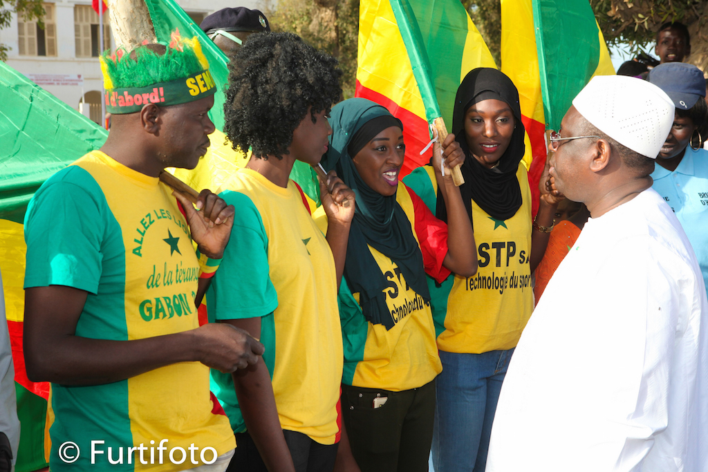 CIVISME: Paco présente son concept citoyen au Président Macky SALL (Photos) CIVISME: Paco présente son concept citoyen au Président Macky SALL (Photos)