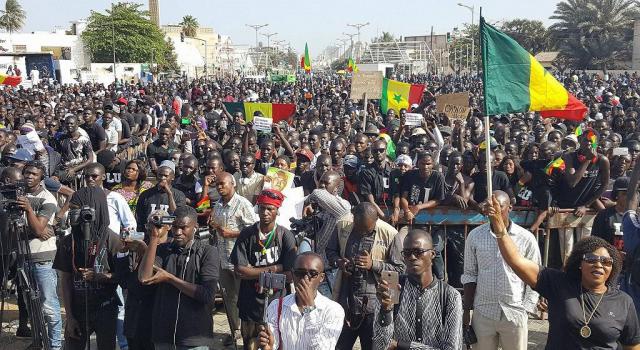 Y’en a marre et le nouveau printemps des libertés. Par Nioxor TINE Y’en a marre et le nouveau printemps des libertés. Par Nioxor TINE