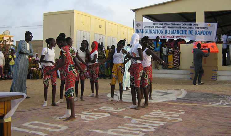Ouverture du marché hebdomadaire « Louma » de Gandon, ce 20 avril 2017. Ouverture du marché hebdomadaire « Louma » de Gandon, ce 20 avril 2017.