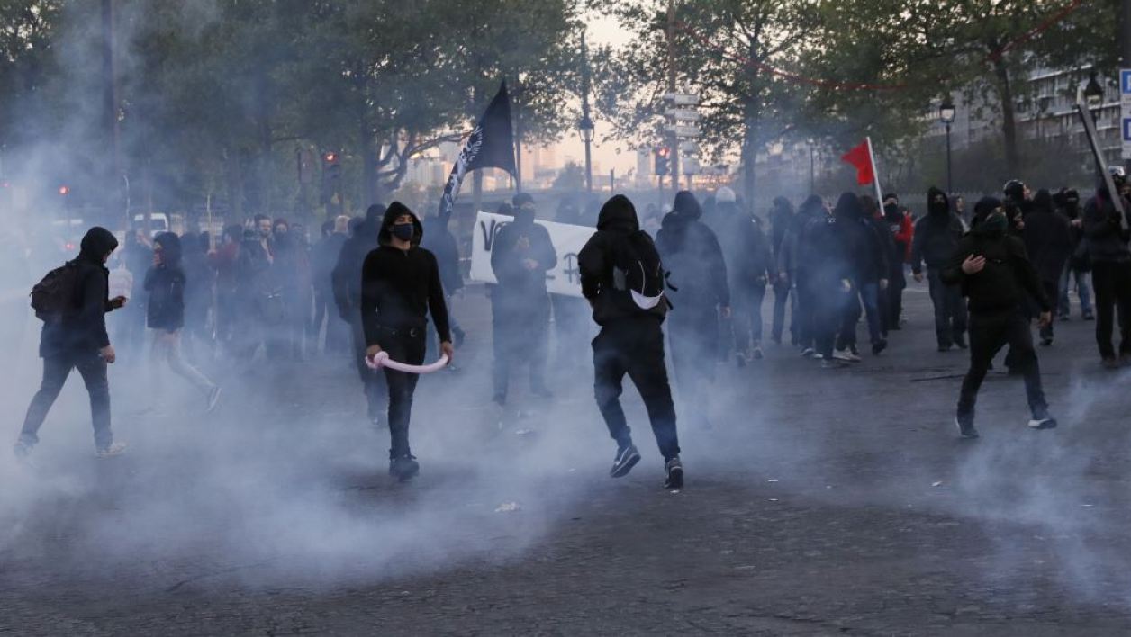  Présidentielle: deux blessés lors d'une manifestation "antifascistes" à Paris