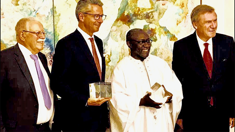Le Sénégal distingué en Allemague : le Prix Walter Scheel remis à Amadou DIAW (photos)