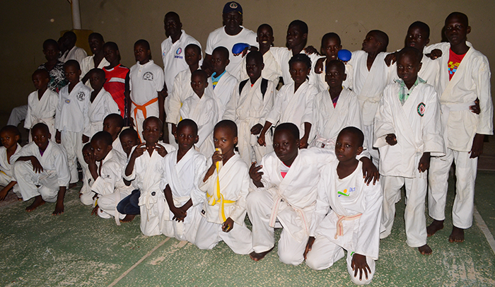 PARRAIN DE L’OPEN RÉGIONAL DES ARTS MARTIAUX : Babacar GAYE souligne la pertinence des nouvelles infrastructures sportives à l’UGB. PARRAIN DE L’OPEN RÉGIONAL DES ARTS MARTIAUX : Babacar GAYE souligne la pertinence des nouvelles infrastructures sportives à l’UGB.
