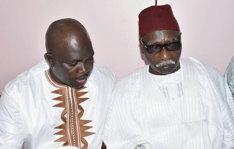 TIVAOUNE: Faly SECK recueille les prières de Serigne Mbaye SY Mansour TIVAOUNE: Faly SECK recueille les prières de Serigne Mbaye SY Mansour