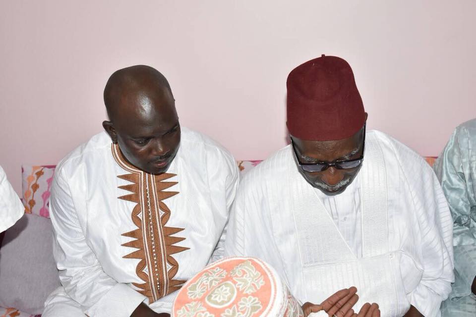 TIVAOUNE: Faly SECK recueille les prières de Serigne Mbaye SY Mansour TIVAOUNE: Faly SECK recueille les prières de Serigne Mbaye SY Mansour