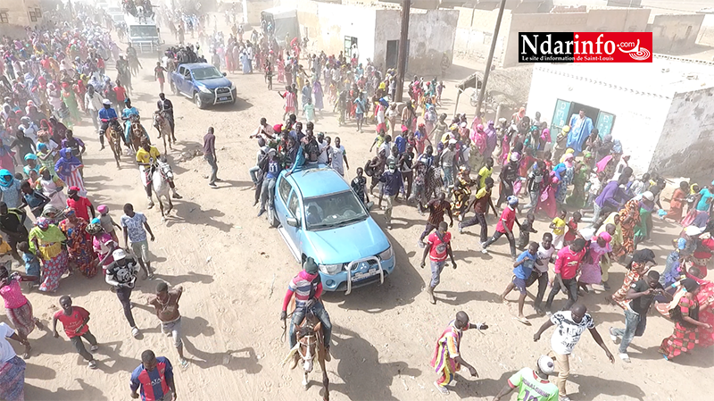 DEBY – TIGUETTE : l’impressionnant accueil du Khalif général des Khadres (vidéo)