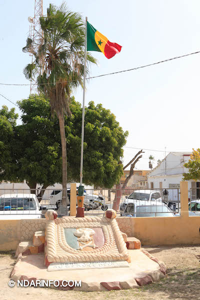 POLICE: le Commissaire Ousmane FALL installé à l'arrondissement de l'île (photos) POLICE: le Commissaire Ousmane FALL installé à l'arrondissement de l'île (photos)