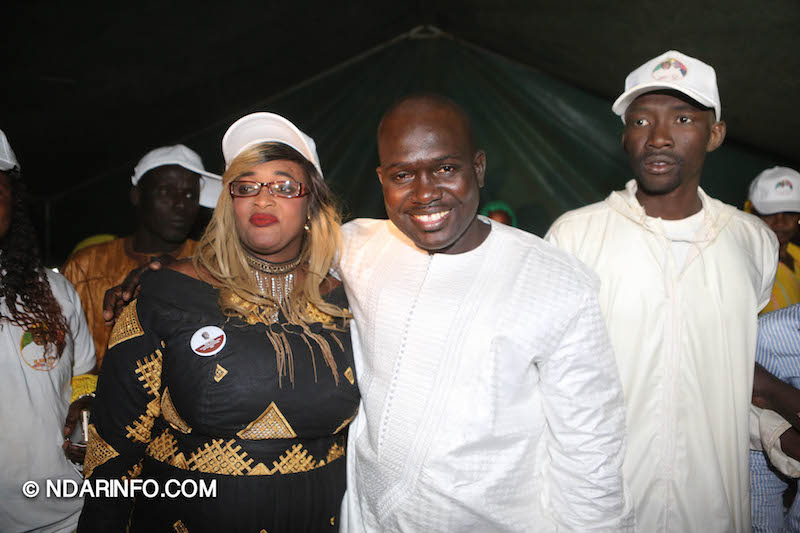 Remise d’une ambulance médicalisée : À DIAWAR, Faly SECK ouvre « l’année sociale » du président Macky SALL  (Vidéo & Photos)