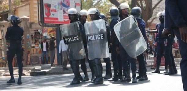 Manifestation de l'opposition : Decroix, Oumar Sarr, Toussaint Manga interpellés