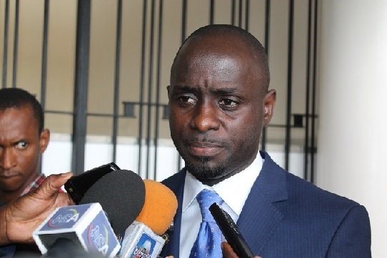 Saint-Louis: Thierno Bocoum appelle l'Etat à suspendre les licences de pêches des bateaux étrangers