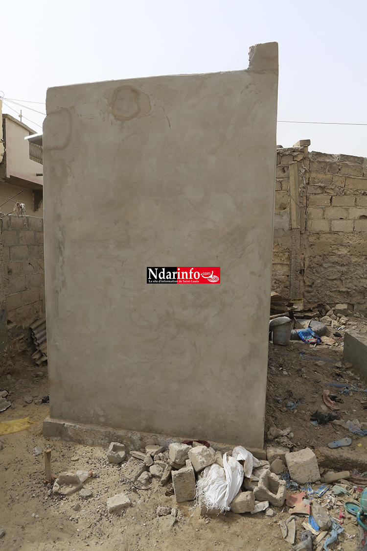 Latrine en construction