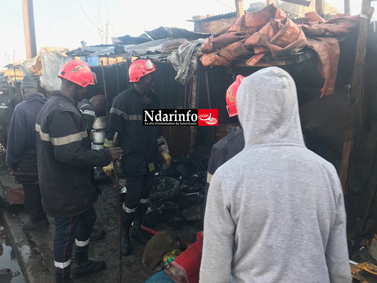 Incendie au marché « Pikine » : trois cantines consumées par les flammes ( photos )