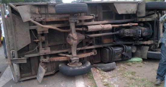 Saint-Louis - Collision entre un car et un bus sur la nationale 2 aux HLM : 24 blessés dont 8 graves Saint-Louis - Collision entre un car et un bus sur la nationale 2 aux HLM : 24 blessés dont 8 graves