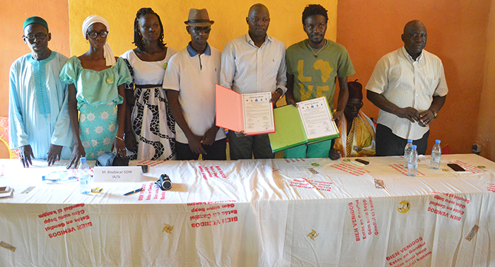 EDUCATION CITOYENNE A GANDIOL : 30 ambassadeurs scolaires de la citoyenneté formés par des étudiants de l’UGB EDUCATION CITOYENNE A GANDIOL : 30 ambassadeurs scolaires de la citoyenneté formés par des étudiants de l’UGB