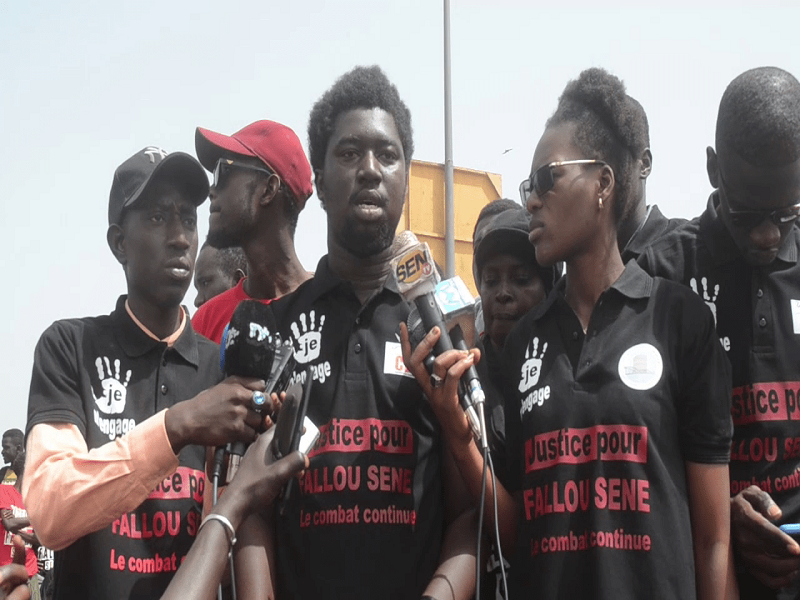 «Le Président Macky Sall a fait un hors sujet à l'Ucad en parlant de l'affaire  Fallou Sene», selon les étudiants de l’UGB «Le Président Macky Sall a fait un hors sujet à l'Ucad en parlant de l'affaire  Fallou Sene», selon les étudiants de l’UGB