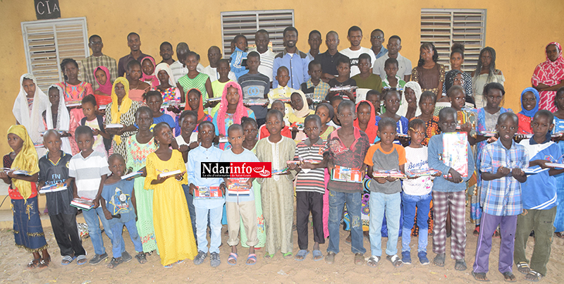 ÉDUCATION : les étudiants de BANGO offrent des fournitures aux élèves (vidéo) ÉDUCATION : les étudiants de BANGO offrent des fournitures aux élèves (vidéo)