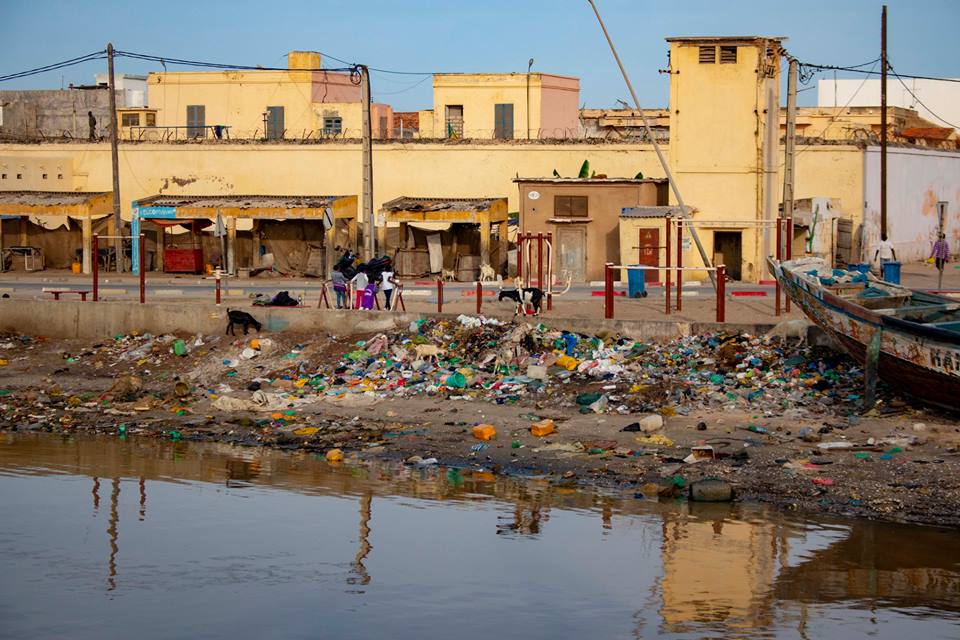 Les ordures grouillent à Saint-Louis (photos)