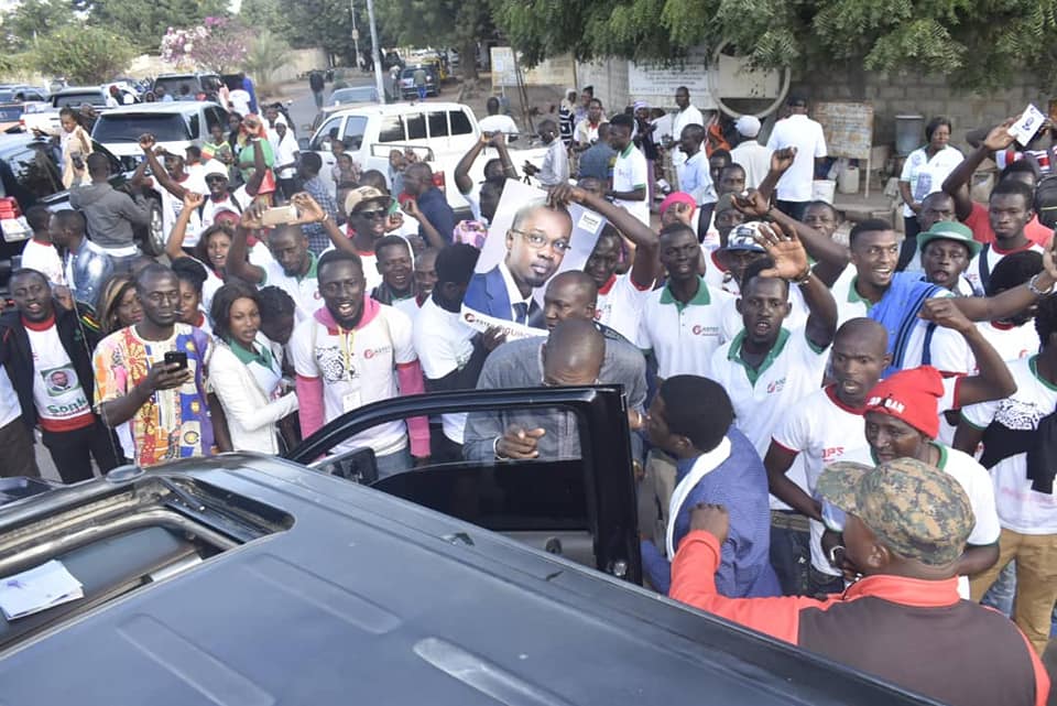 Sonko à Ziguinchor : Grosse effervescence dans le Sud ( photos) Sonko à Ziguinchor : Grosse effervescence dans le Sud ( photos)
