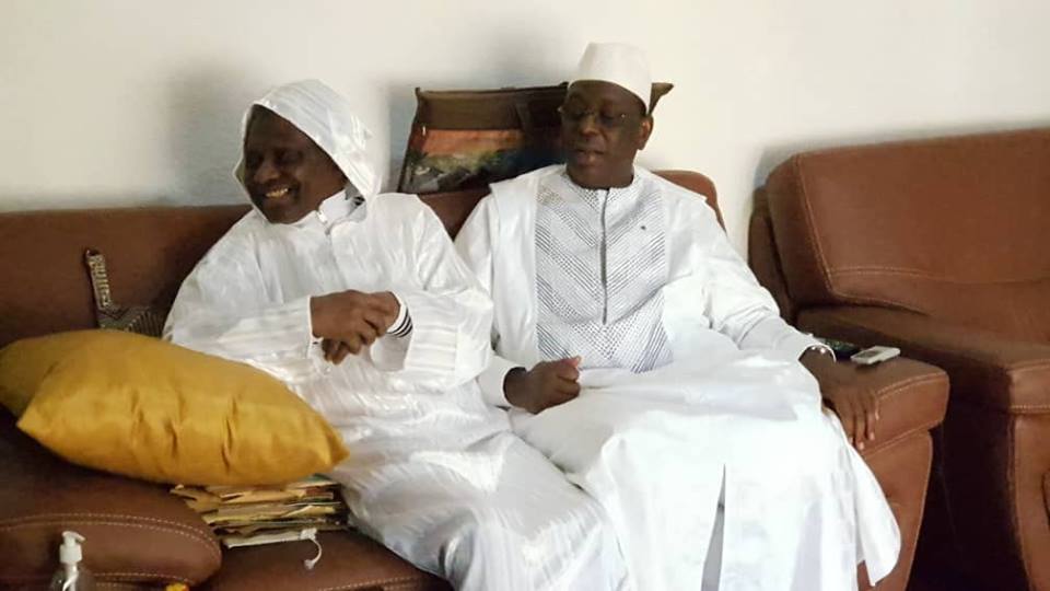 Macky Sall chez Serigne Modou Kara ( Photos) Macky Sall chez Serigne Modou Kara ( Photos)